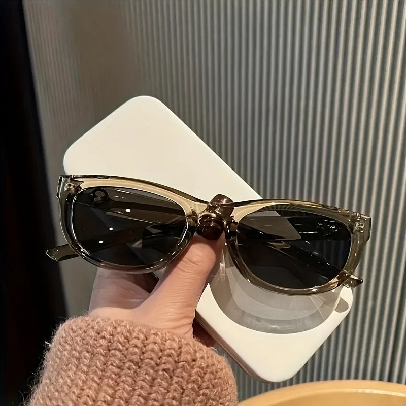 Designer Glasses,Features polycarbonate frame and anti-reflectivePCLens,Classic luxury style,It's a fashion accessory 4eva