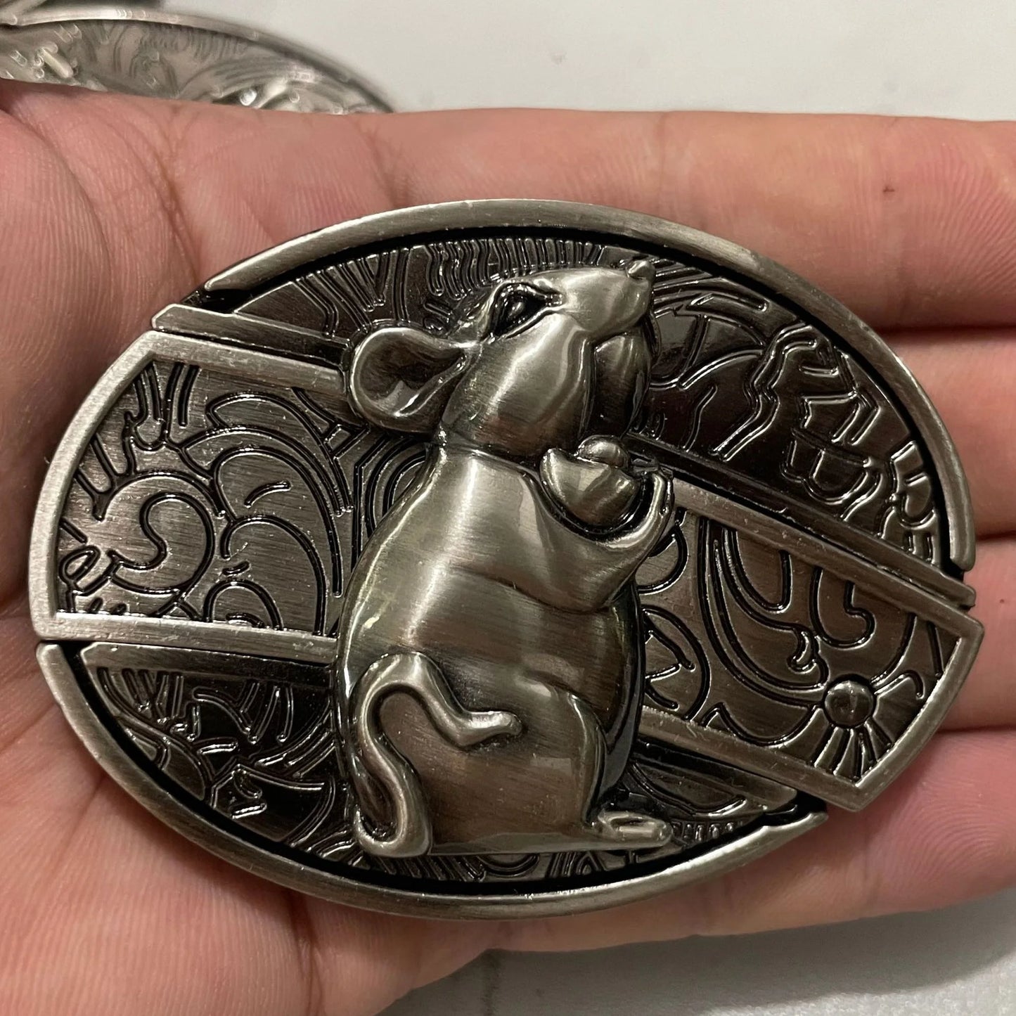 Animal punk belt buckle