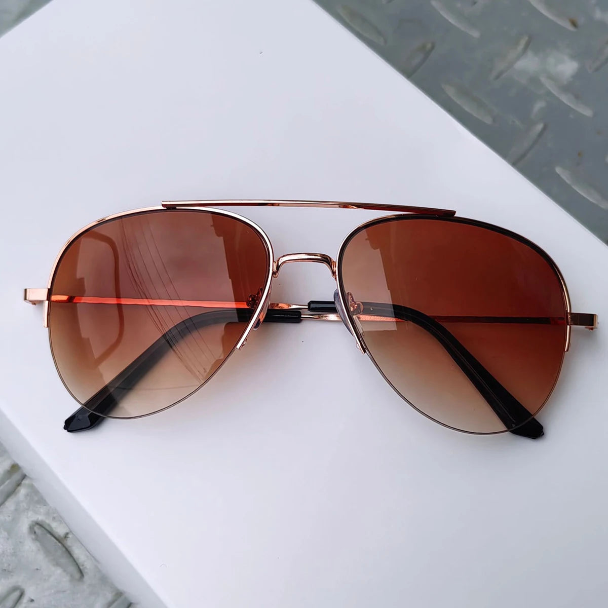 1pc Aviator Fashion Large For Driving Riding