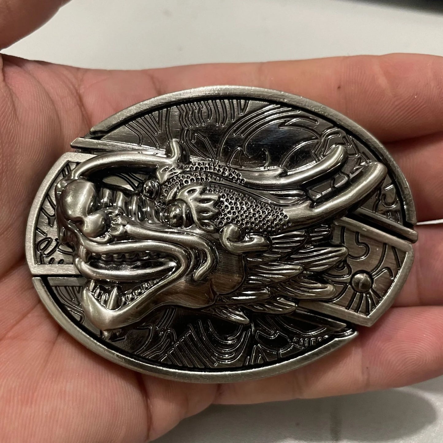 Animal punk belt buckle